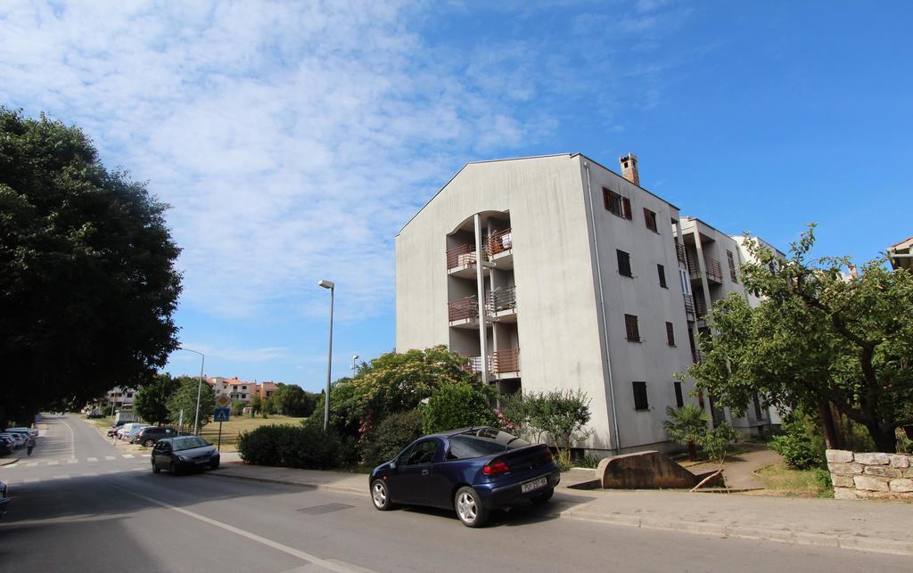 Apartment Vesna 罗维尼 外观 照片