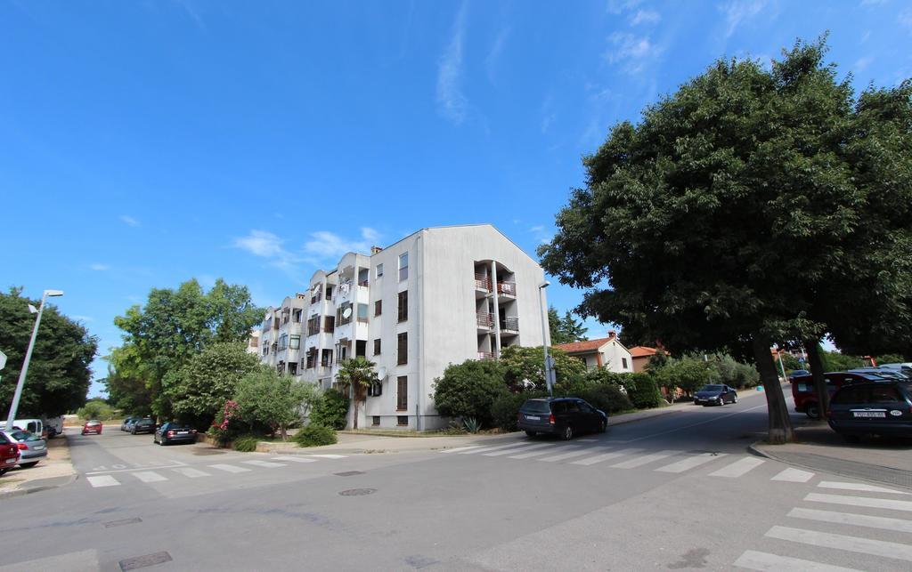 Apartment Vesna 罗维尼 外观 照片
