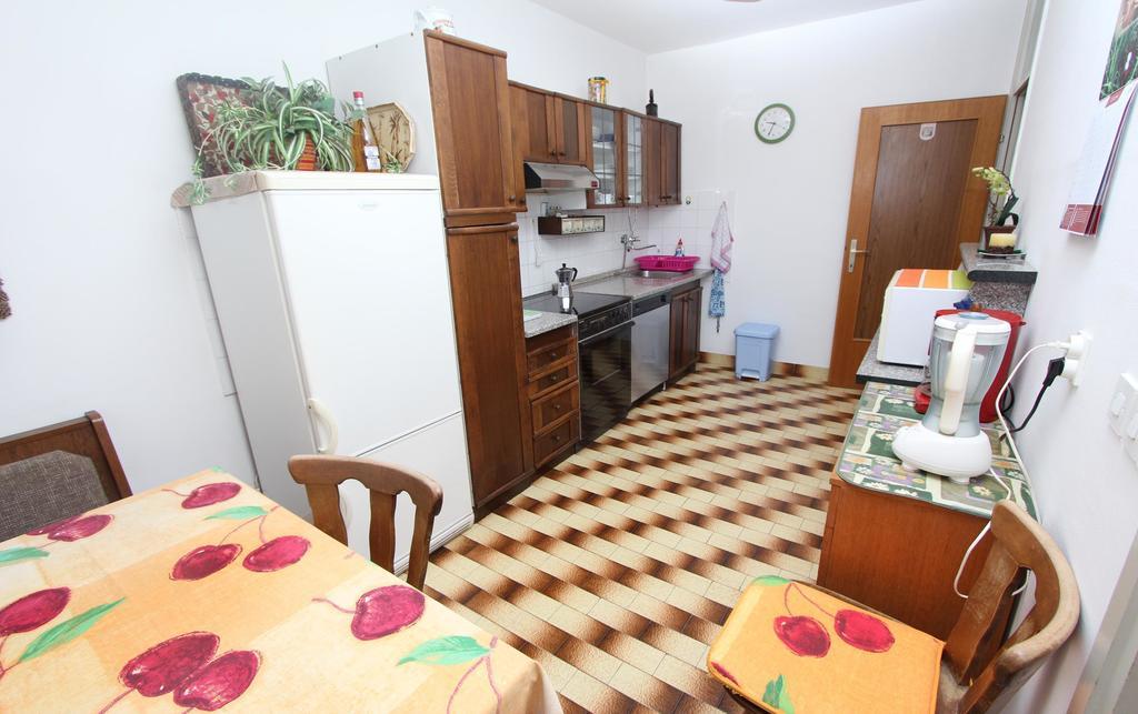 Apartment Vesna 罗维尼 外观 照片