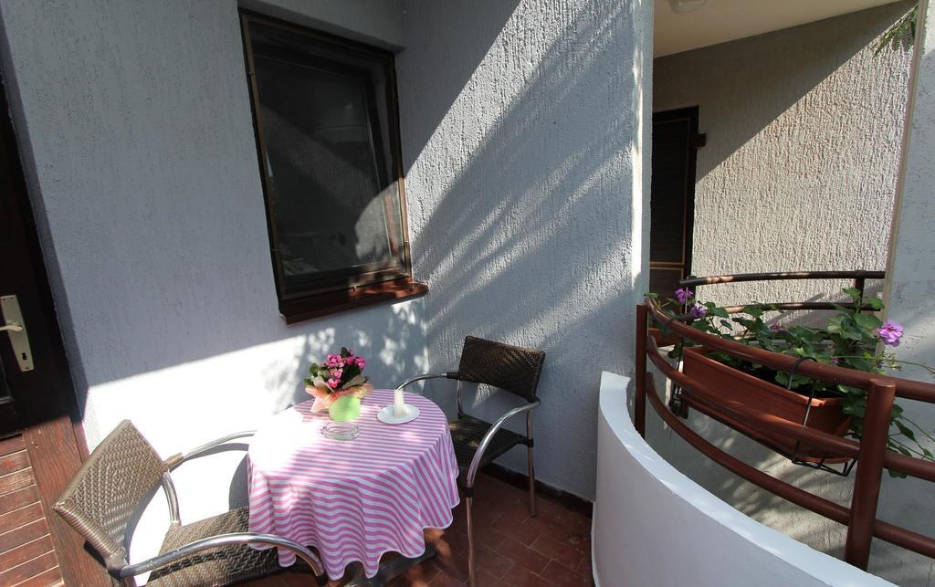 Apartment Vesna 罗维尼 客房 照片