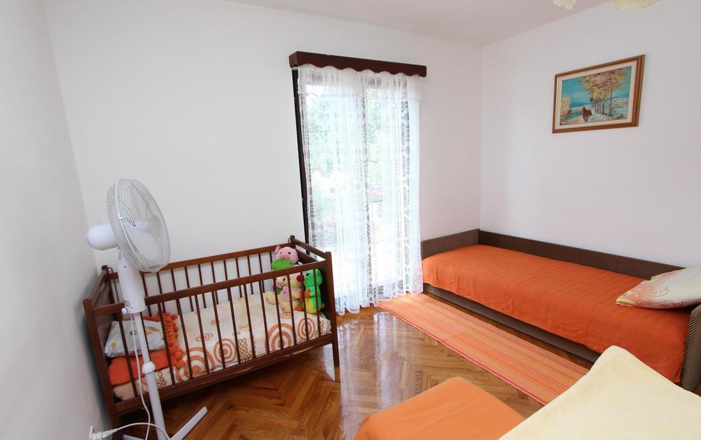 Apartment Vesna 罗维尼 客房 照片
