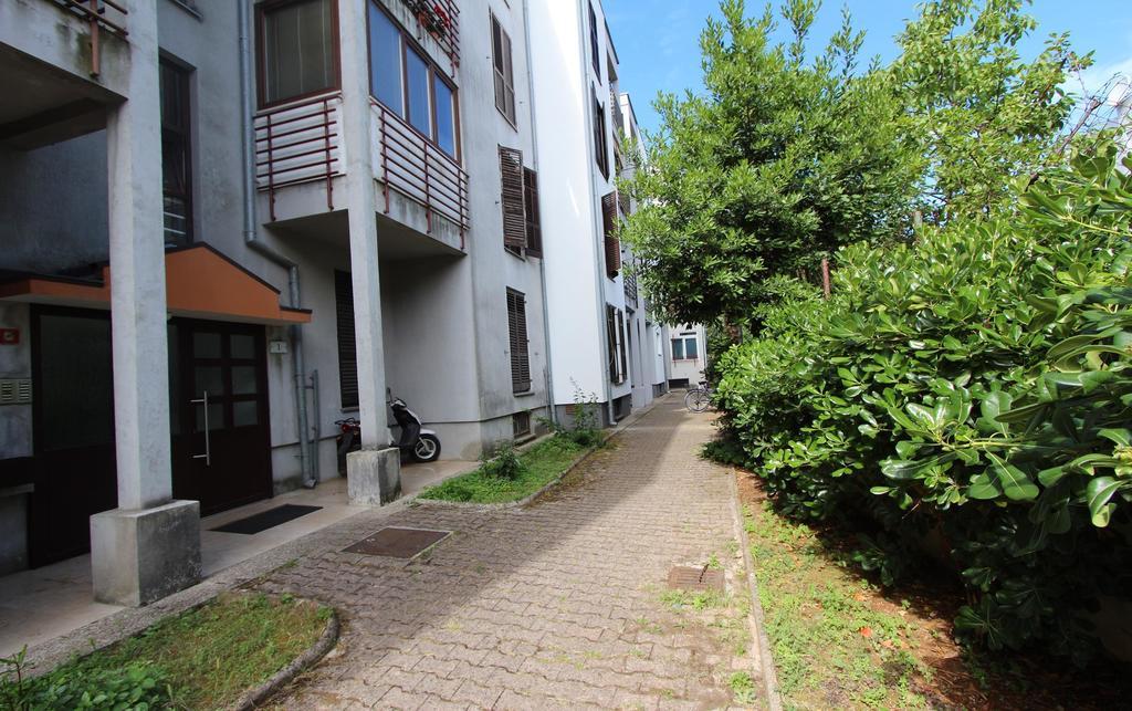 Apartment Vesna 罗维尼 外观 照片
