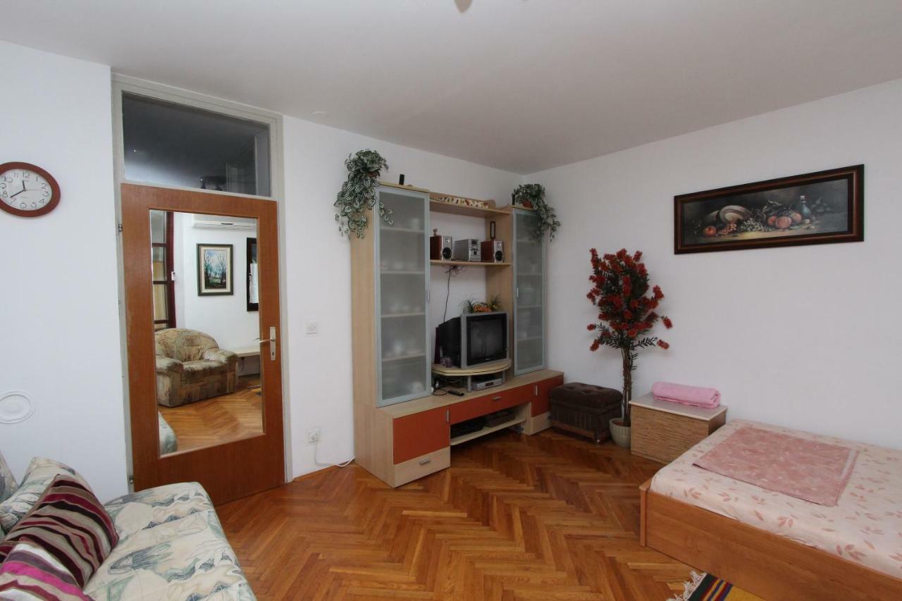 Apartment Vesna 罗维尼 外观 照片