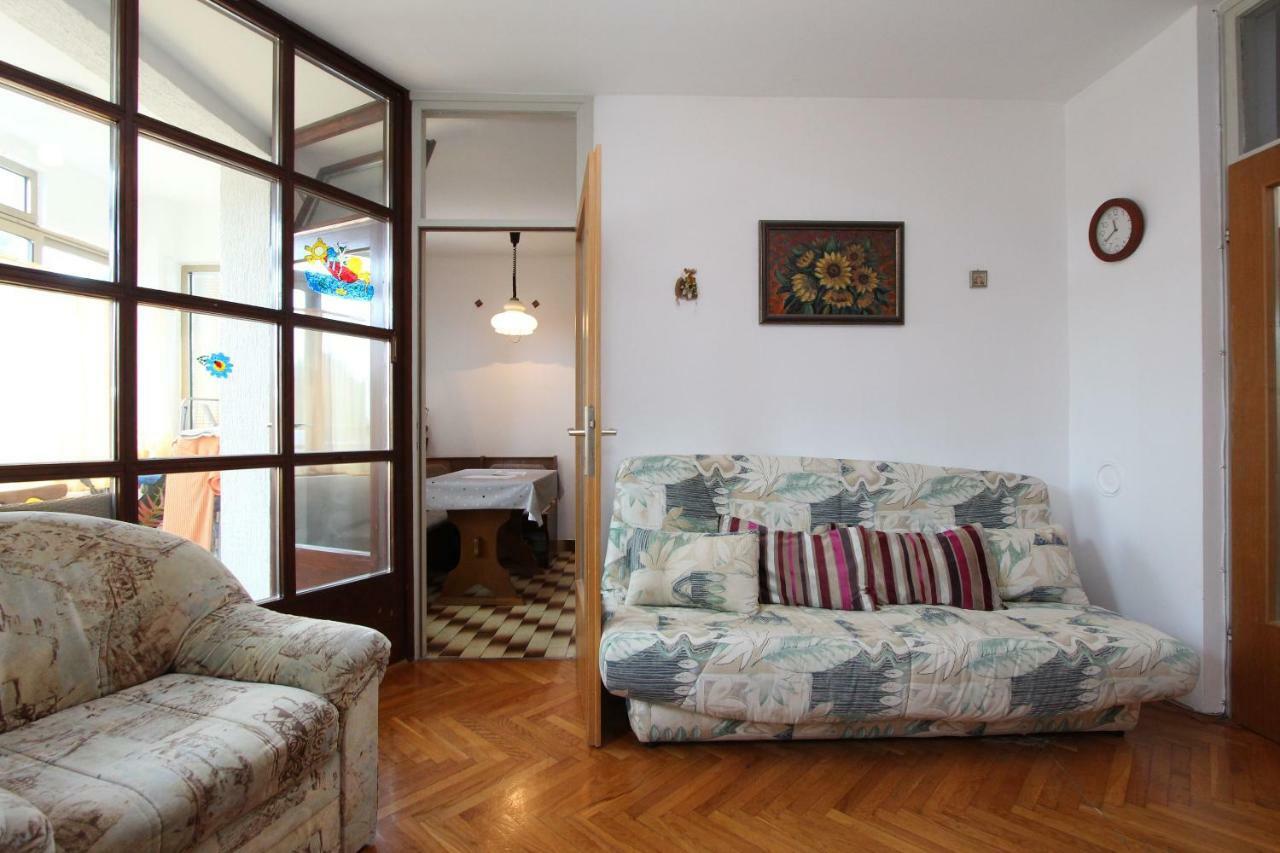 Apartment Vesna 罗维尼 外观 照片